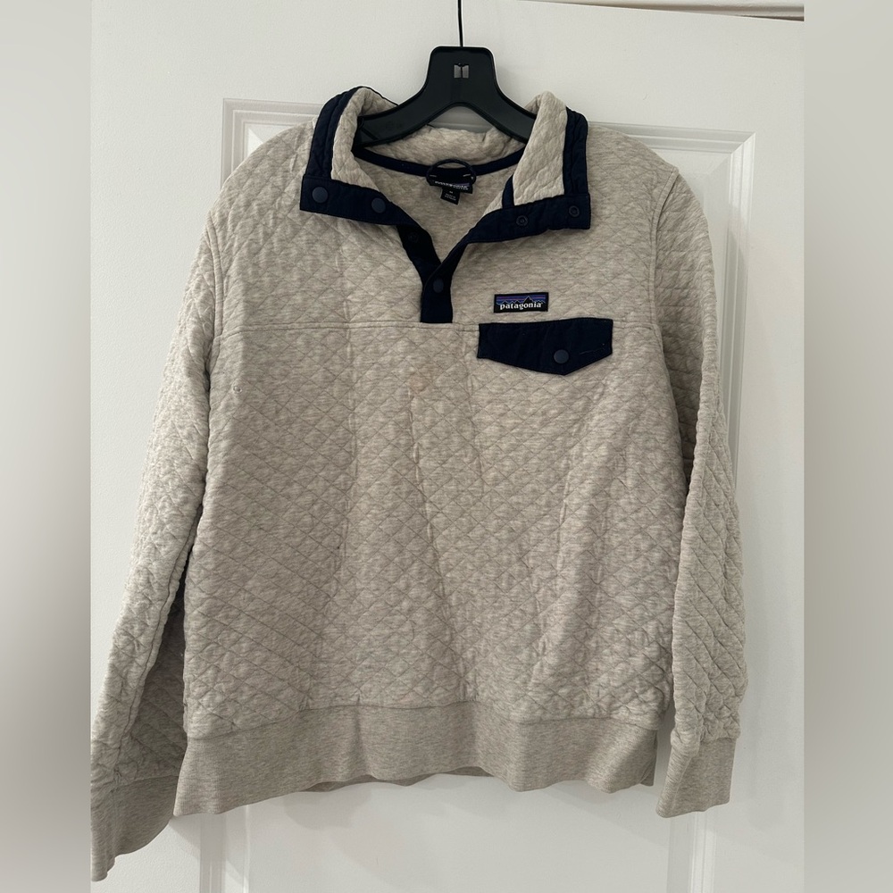 Patagonia quilted pullover